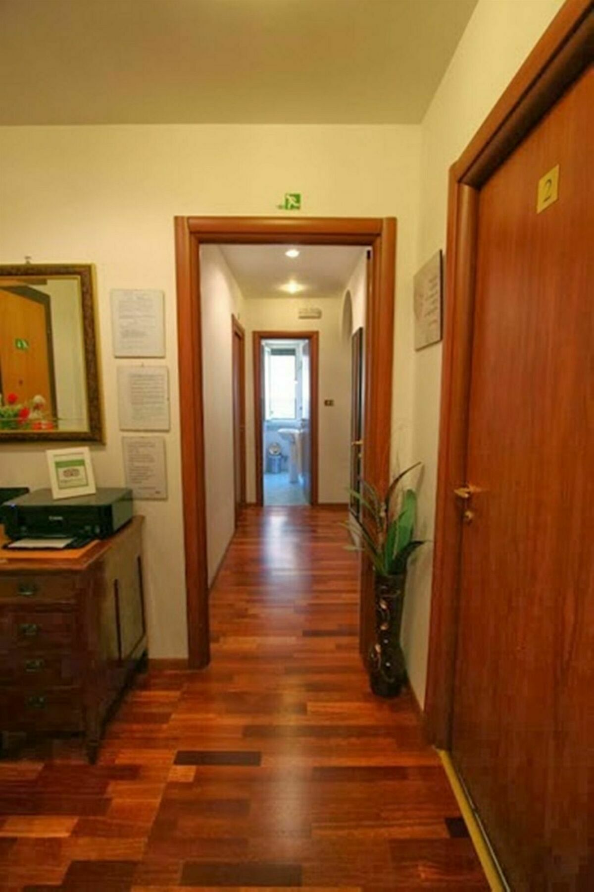 Guest House San Peter روما المظهر الخارجي الصورة